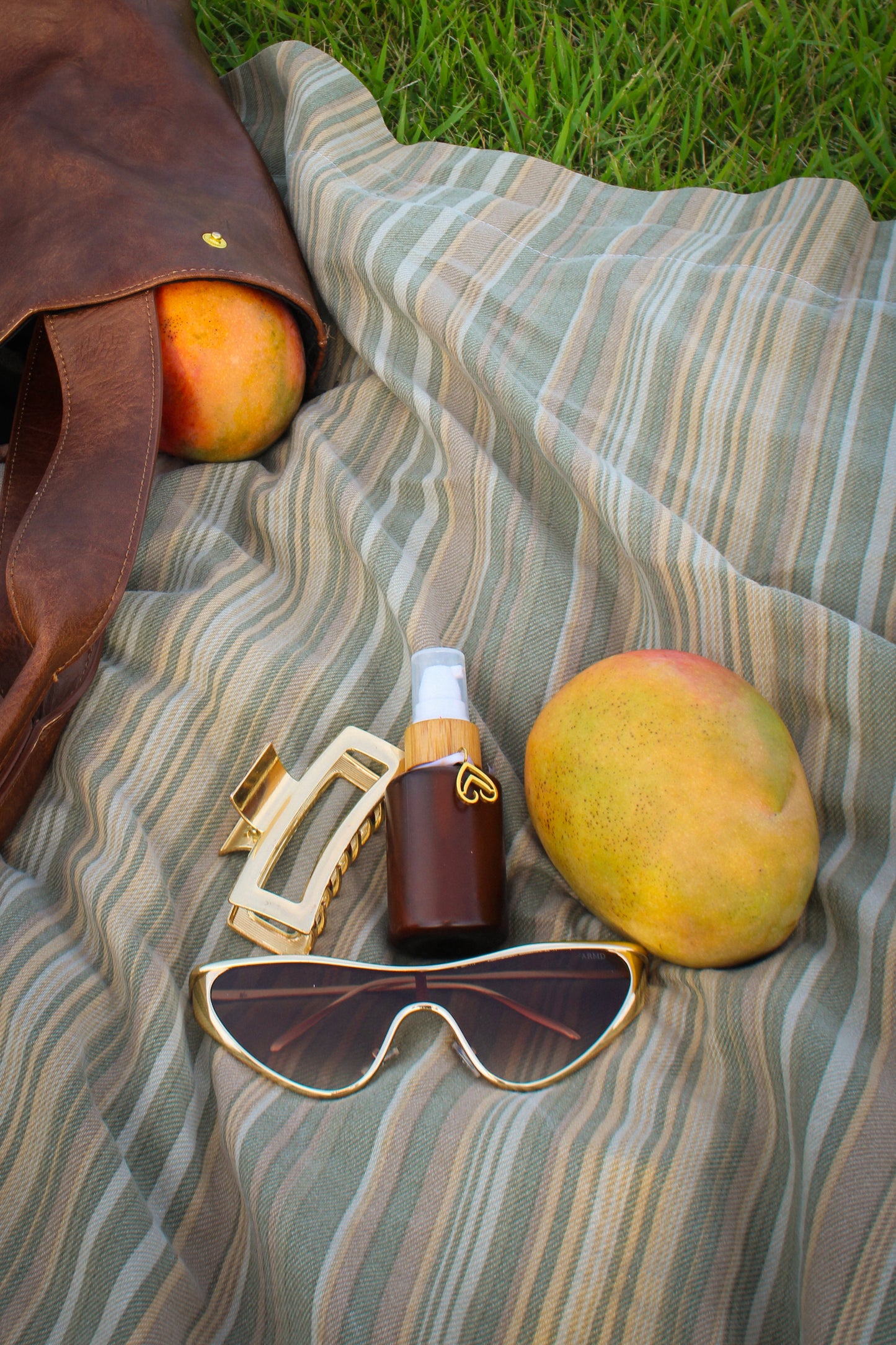 Petit ZINARI Nourishing Glow Body Oil